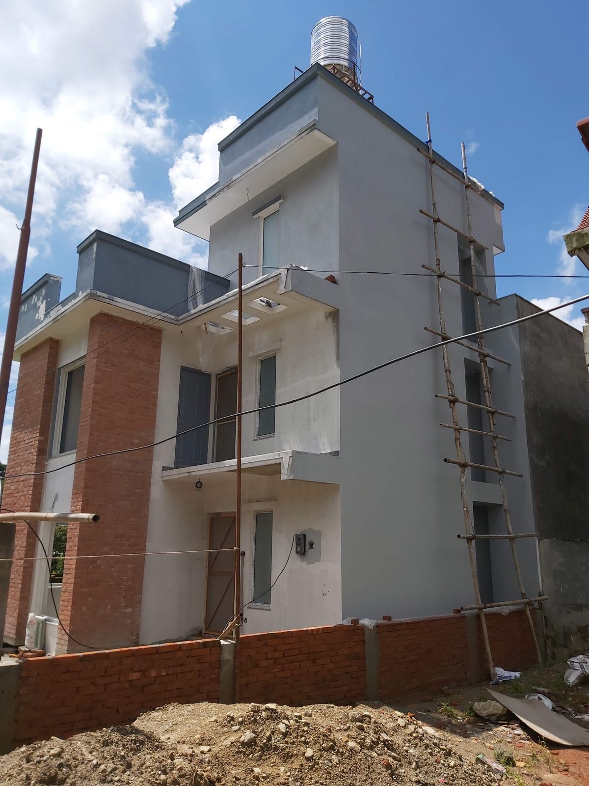 2.5 storey house design in nepal